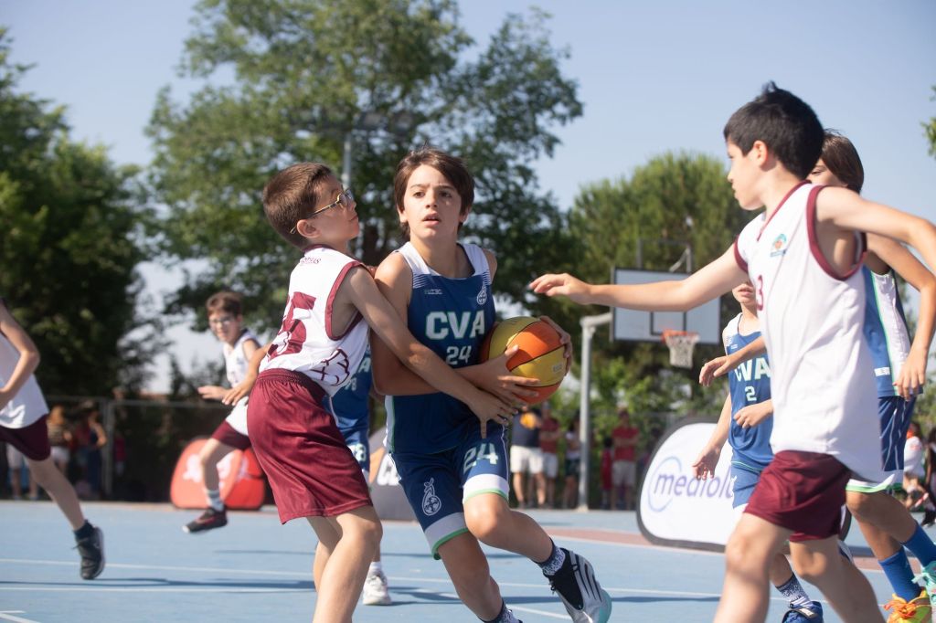 Imagen del encuentro del equipo Benjam&iacute;n del Colegio Las Rosas