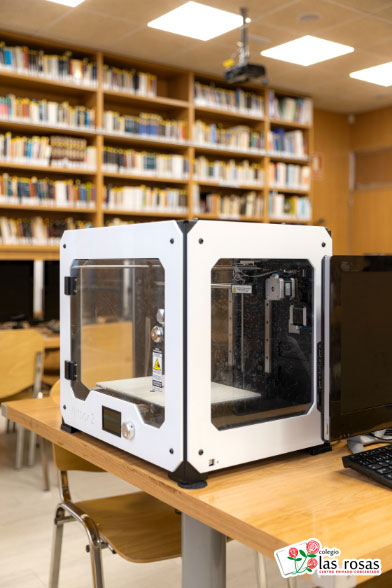 Equipación tecnológica impresora 3D